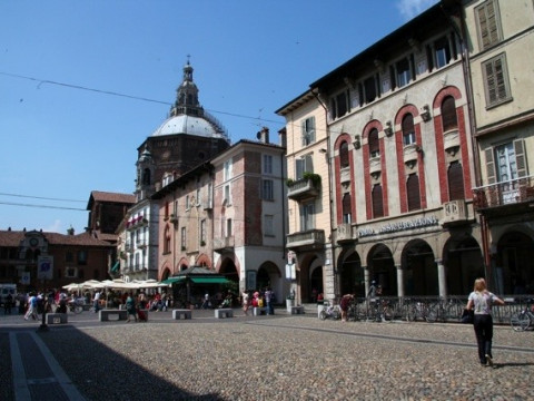 Visita guidata alle città di Pavia e Vigevano
